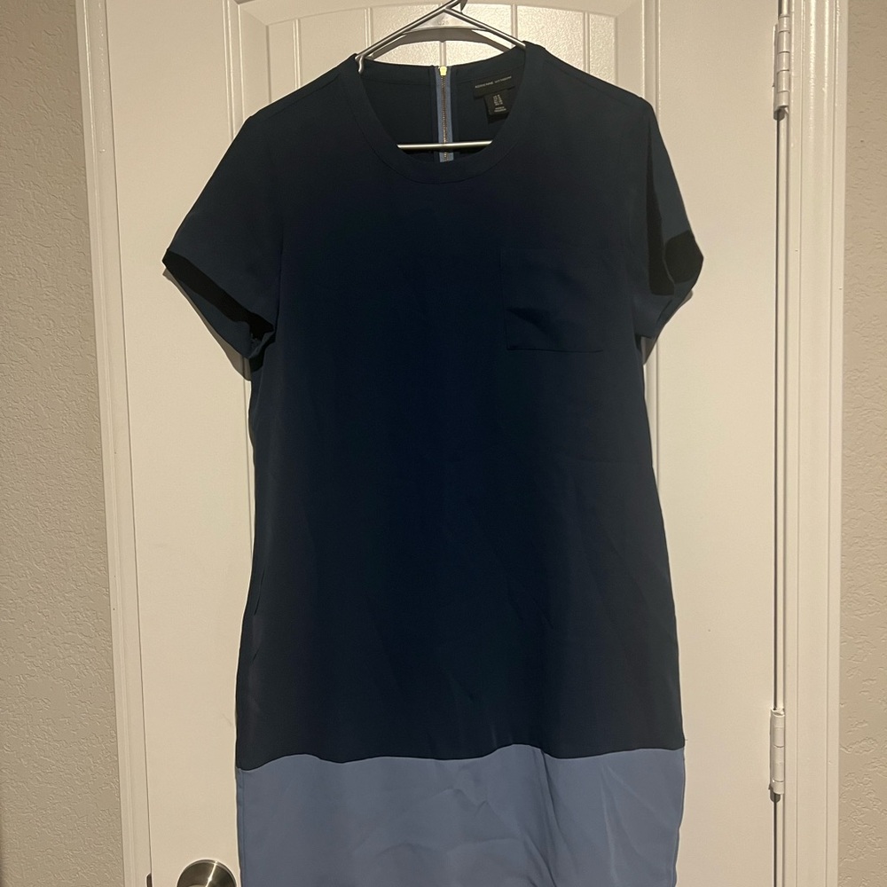 Adrienne Vittadini Navy and Light Blue Short Sleeve Dress